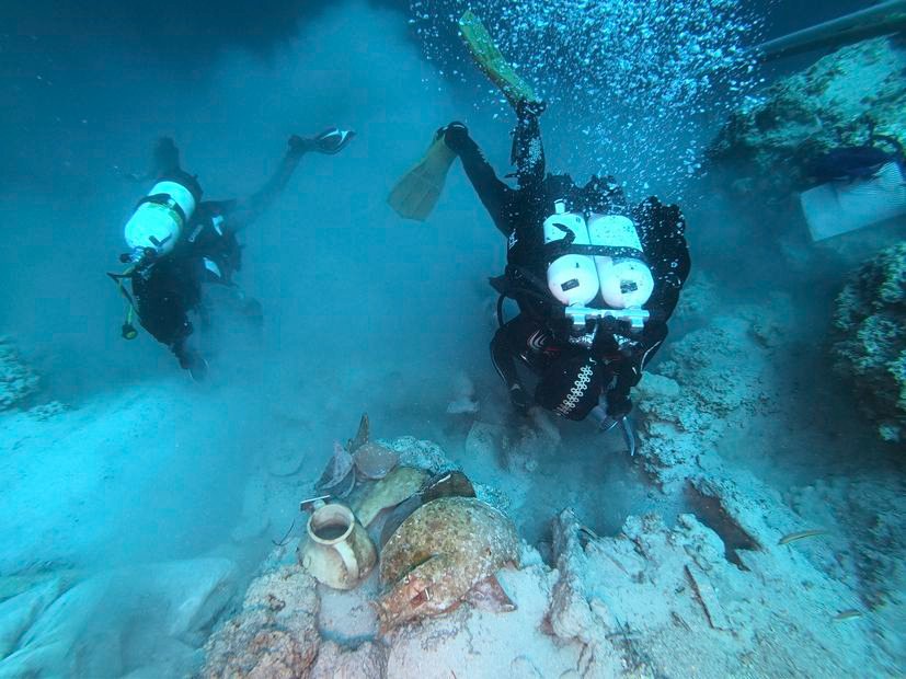 Conjunto de peças de ouro do naufrágio bizantino de Mljet