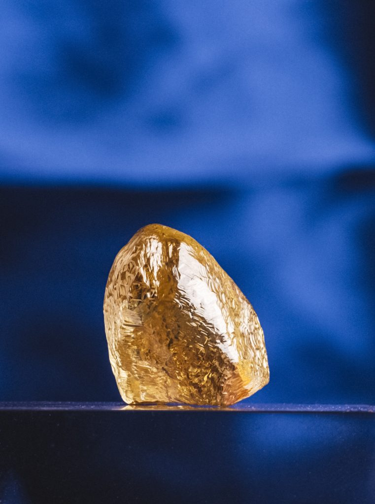 Diamante amarelo excepcional de 158,20 quilates da mina Diavik