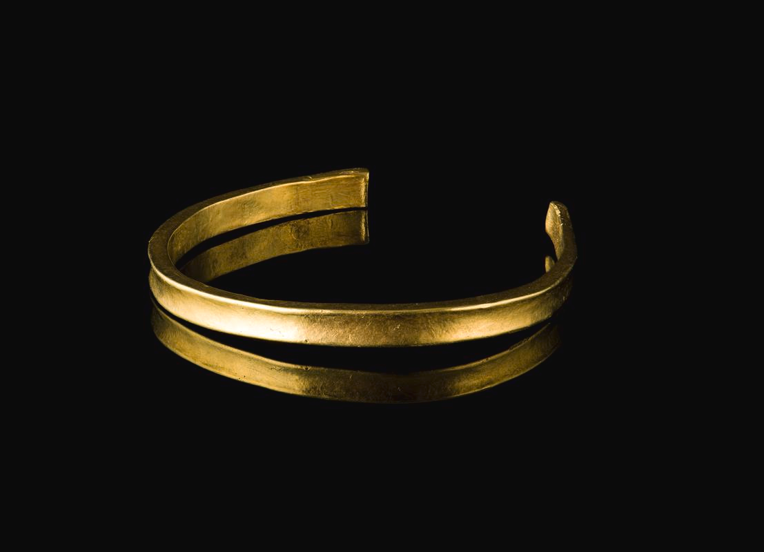 Idris Thomas na colina de Llanuwchllyn onde encontrou a pulseira de ouro