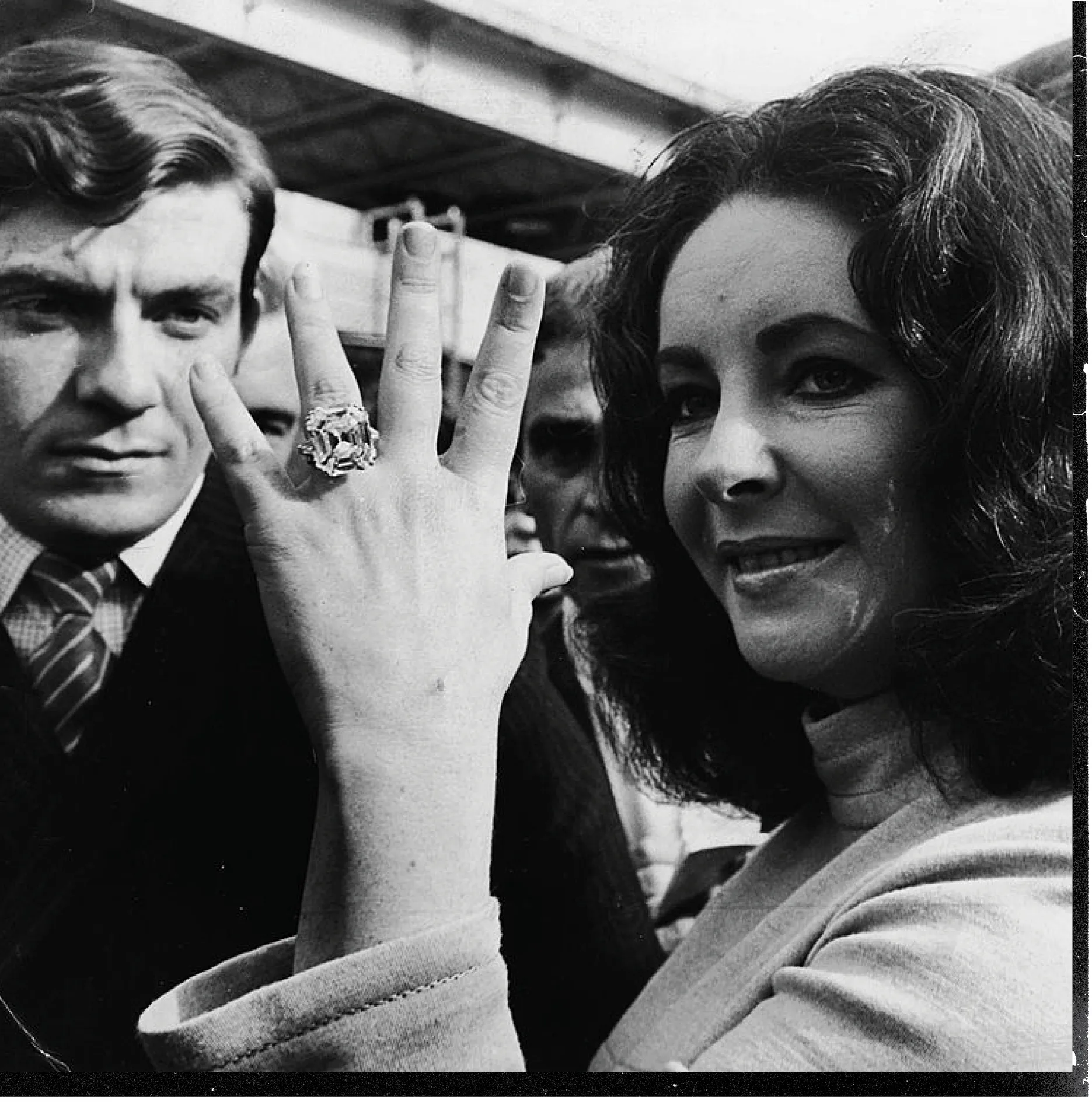 Elizabeth Taylor com o diamante Krupp