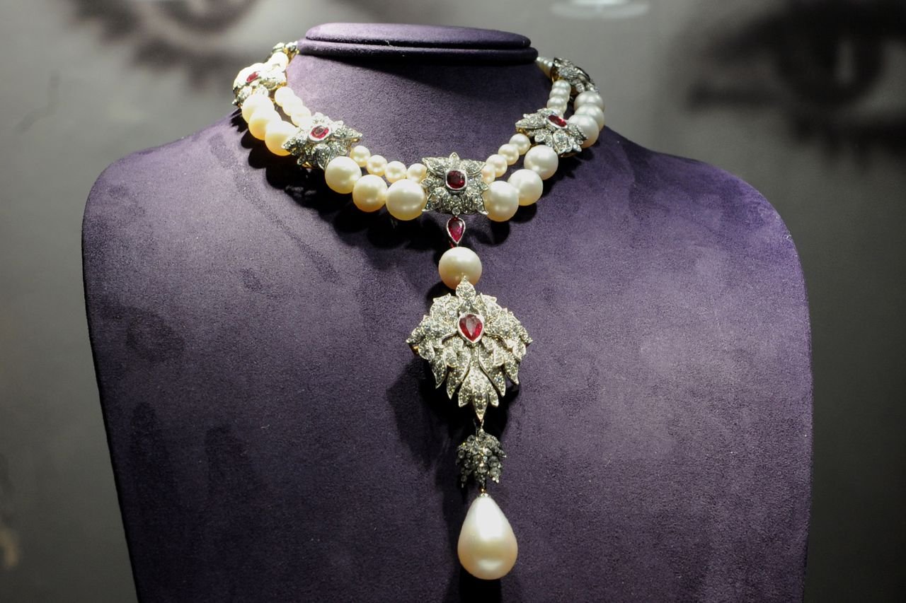 Colar Cartier La Peregrina na prévia do leilão da Christie's